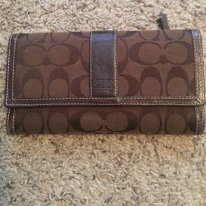 Coach Checkbook Wallet
