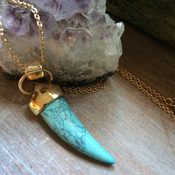 PRICE DROP 🌸Stone + Gold Tusk Long Necklace ✨