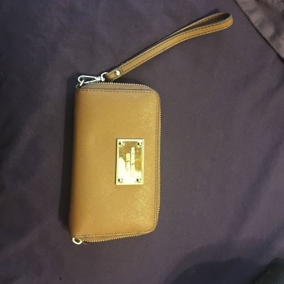 Michael Kors wristlet
