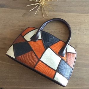 👜 HOST PICK 👜 Retro purse - perfect condition