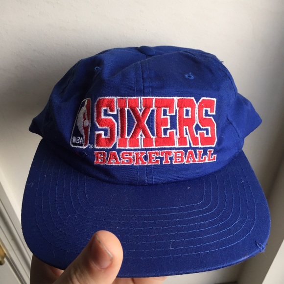Sixers Champion Vintage Snapback
