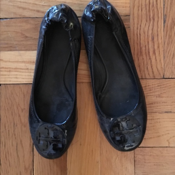 Black patent leather flats