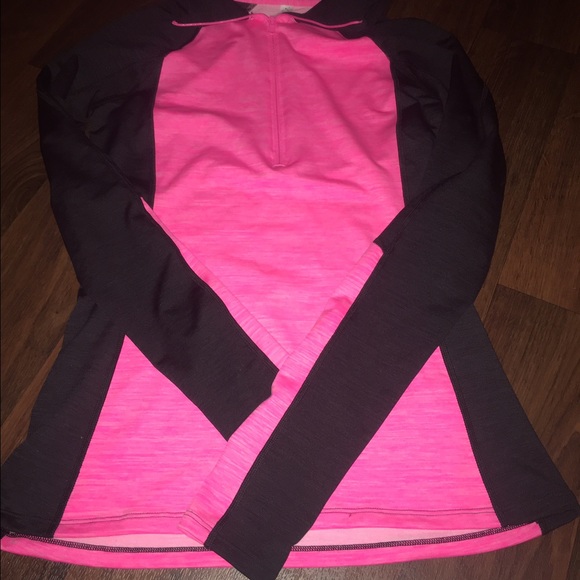 Under armour pullover