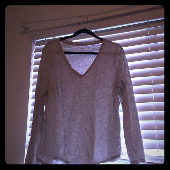 Gray/white long sleeve shirt