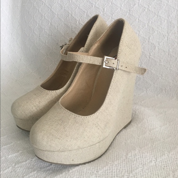 I just never wear them and I have too much stuff!!