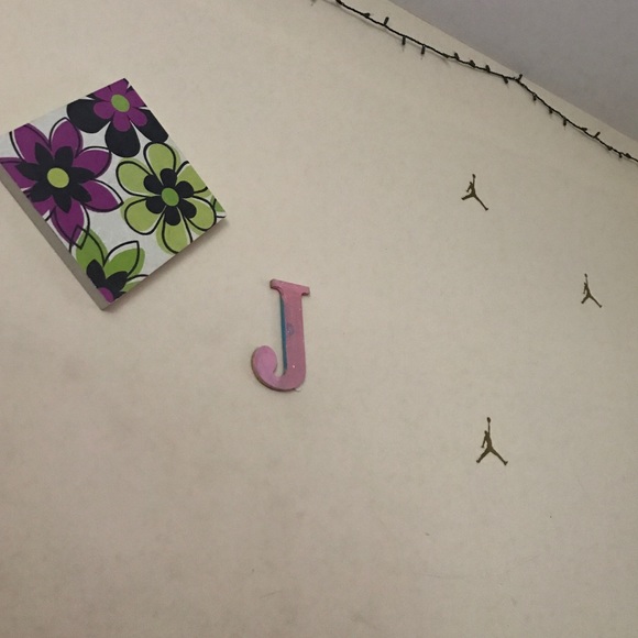 Meet your Posher, Jiniya - Picture 1 of 1