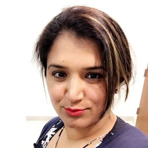 Meet your Posher, Ayesha