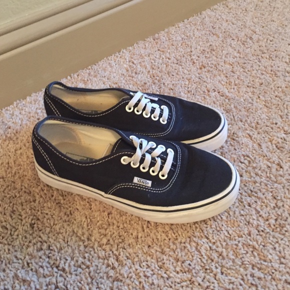 Women's black vans