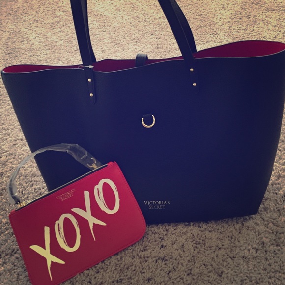 Auth VS tote & wristlet NEVER USED