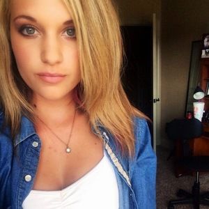 Meet your Posher, Saralyn