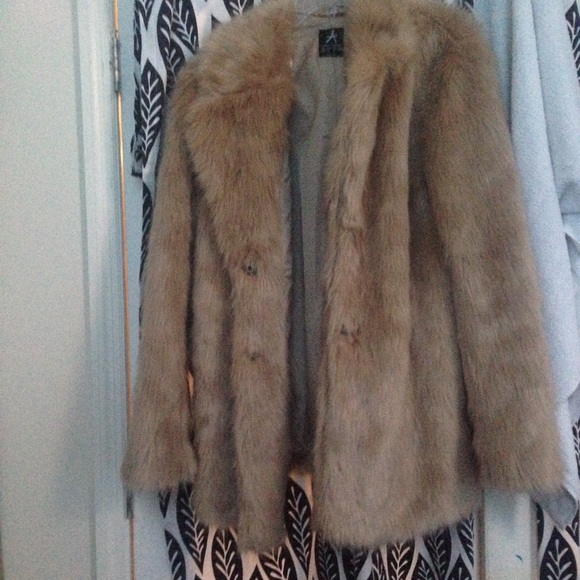 Fur jacket size 12 selling winter stock cheap - Picture 1 of 4