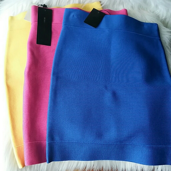 $118 BCBG MaxAzria Bandage Bodycon Mini Skirt XS