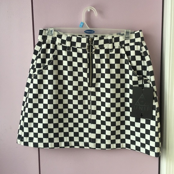 🖤SOLD🖤 NWT UNIF Apex Skirt