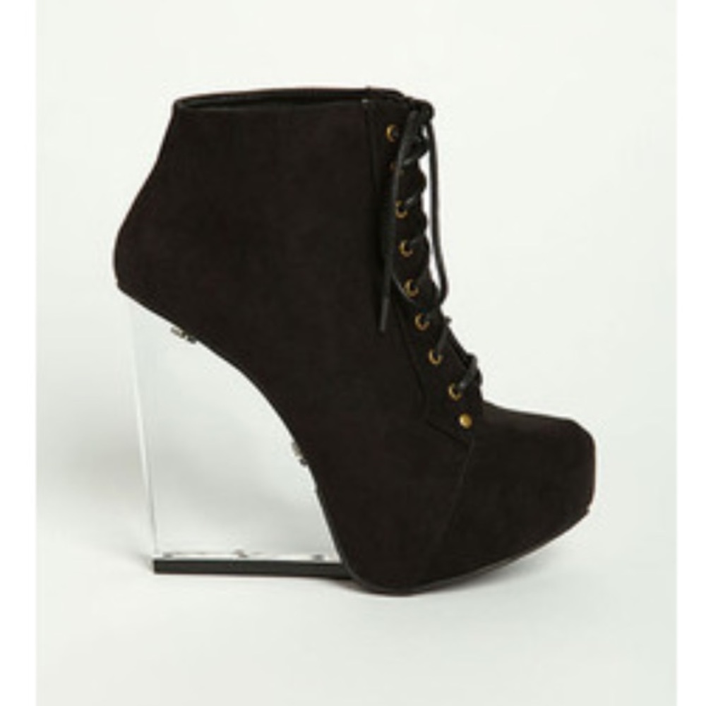 *SOLD* CLEAR BLOCK HEEL BOOTIES