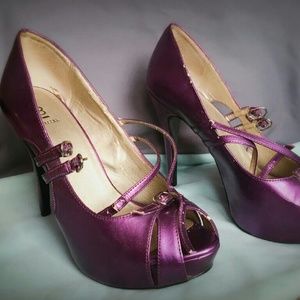 Metallic  purple heels.