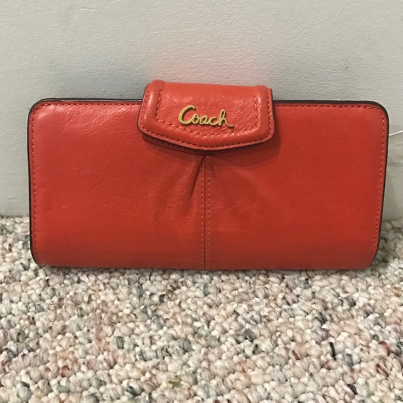 Coach wallet