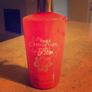 Pure seduction in bloom lotion