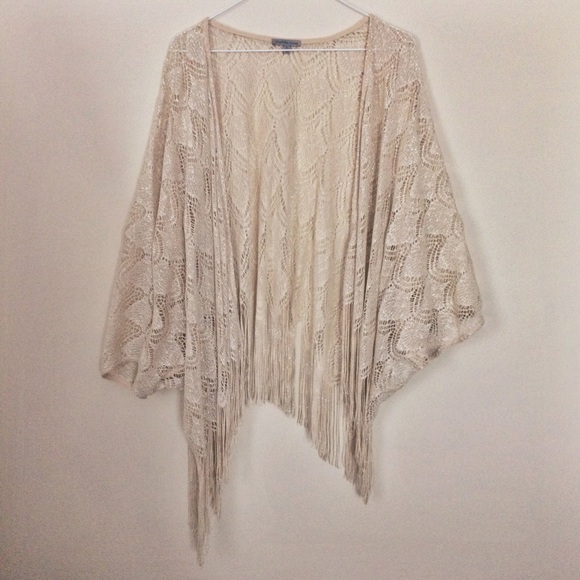 Lace fringe kimono