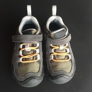 Keen boy shoes