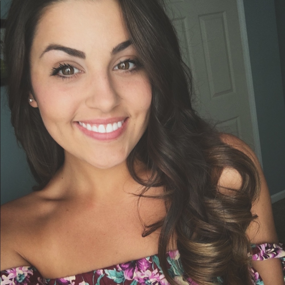 Meet your Posher, Kylee