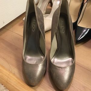 Aldo Gold heels