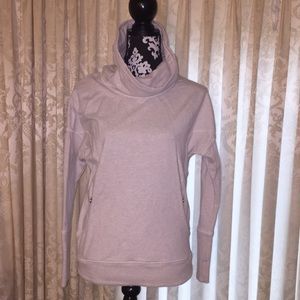Lululemon Sweatshirt sz 6