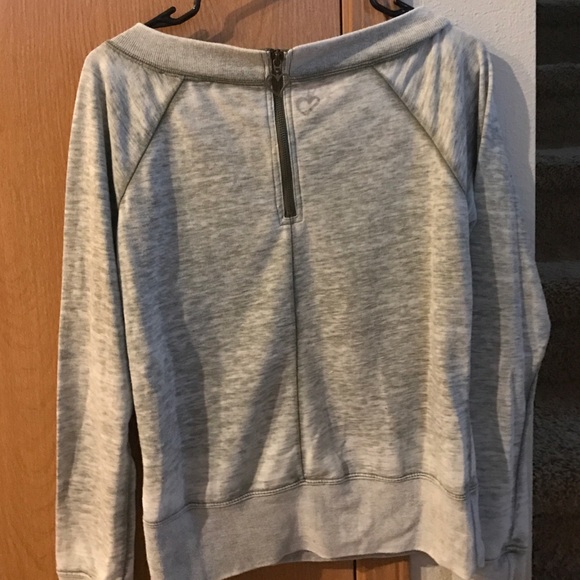 Roxy pull over - Picture 3 of 4