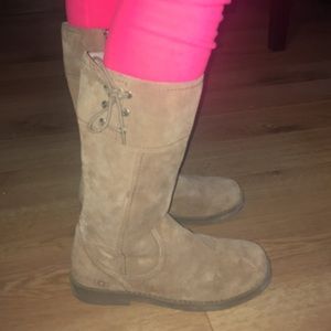 Ugg Boots Girls Size 6, but fits Women 7 1/2 - 8