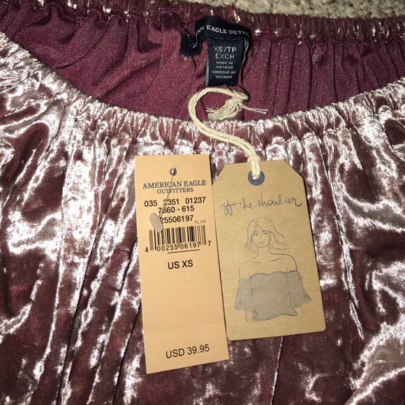 Off the shoulder velvet pink shirt