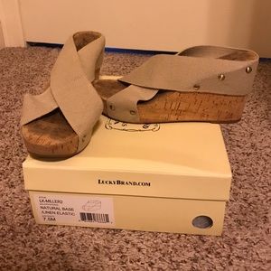 Lucky brand wedges size 7.5