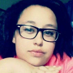 Meet your Posher, Halie