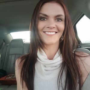 Meet your Posher, Michele