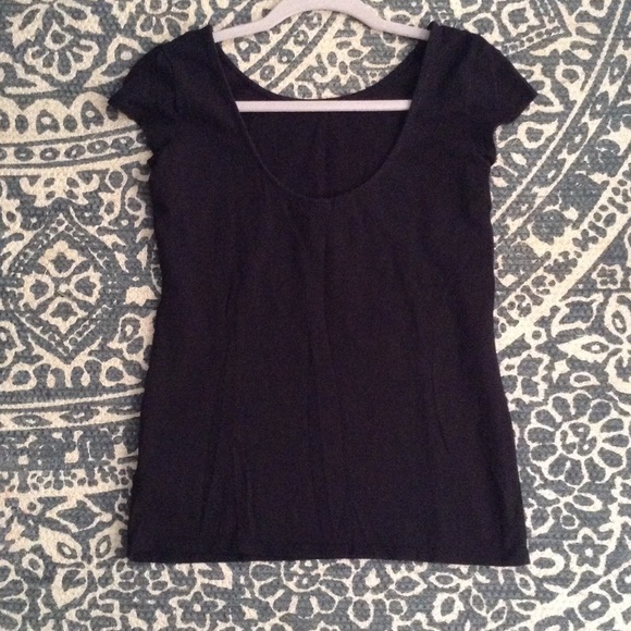 HandM black shirt - Picture 2 of 4