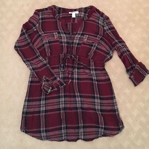 Motherhood Maternity plaid shirt