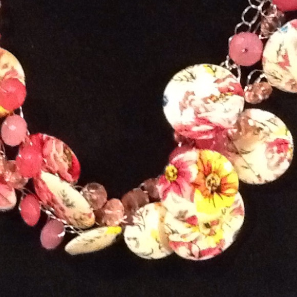 Hand made statement necklace. - Picture 2 of 4