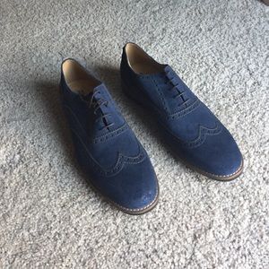 Kenneth Cole Reaction navy leather wingtips