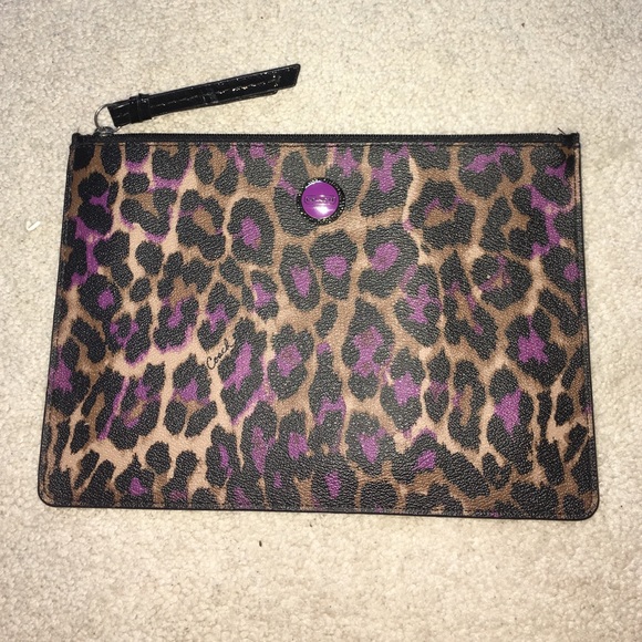 Coach Purse 👛 - Picture 2 of 4