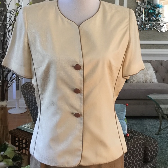 100% Silk Adrianna Papell Short Sleeve Jacket