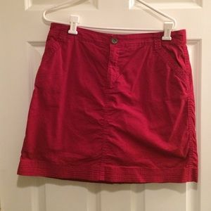 Red skort