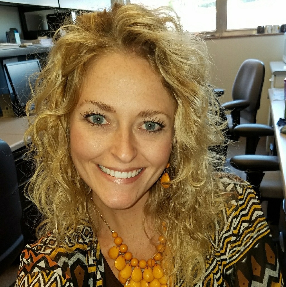 Meet your Posher, Emily