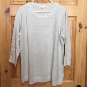 ❤️ NWOT sparkly sweater