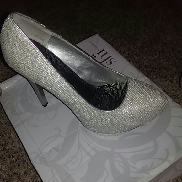 High heels - Picture 1 of 2