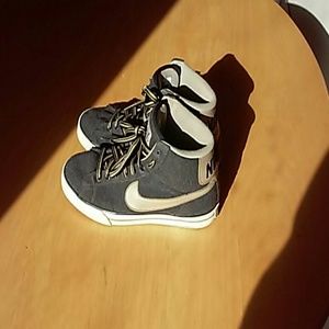 Nike shoes