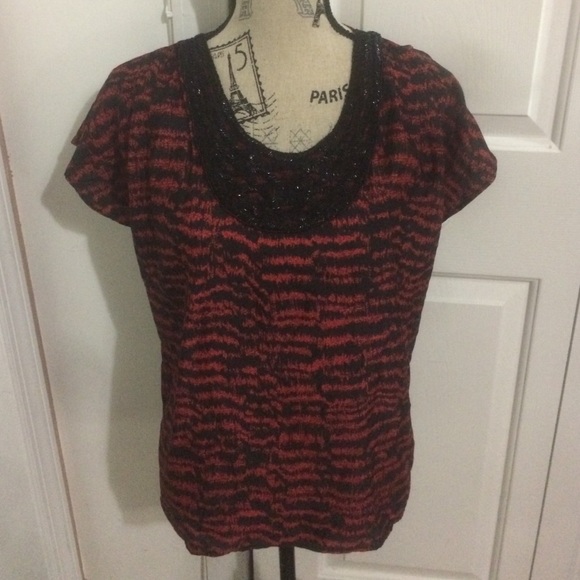 Modern top