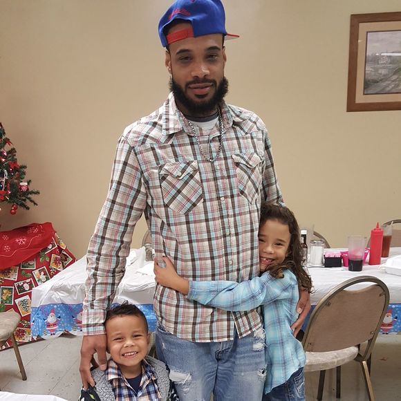 Meet your Posher, Rontae - Picture 1 of 1