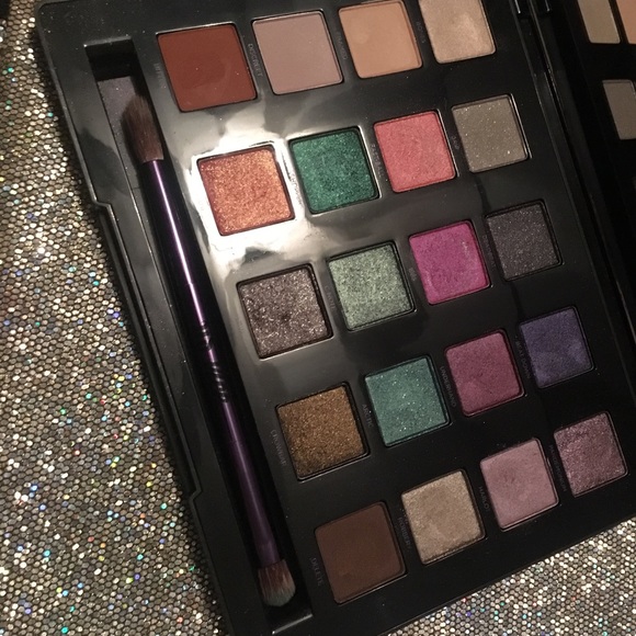 ๐๐ URBAN DECAY VICE 4 Palette ๐๐ - Picture 2 of 3