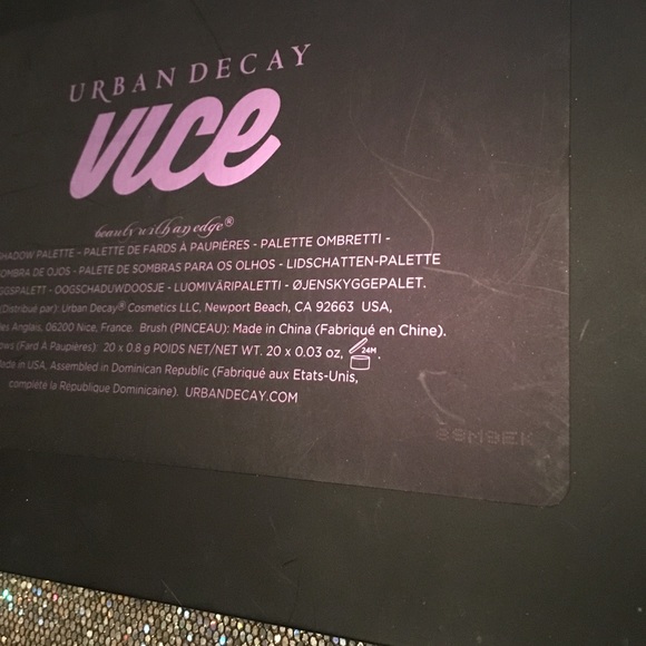๐๐ URBAN DECAY VICE 4 Palette ๐๐ - Picture 3 of 3