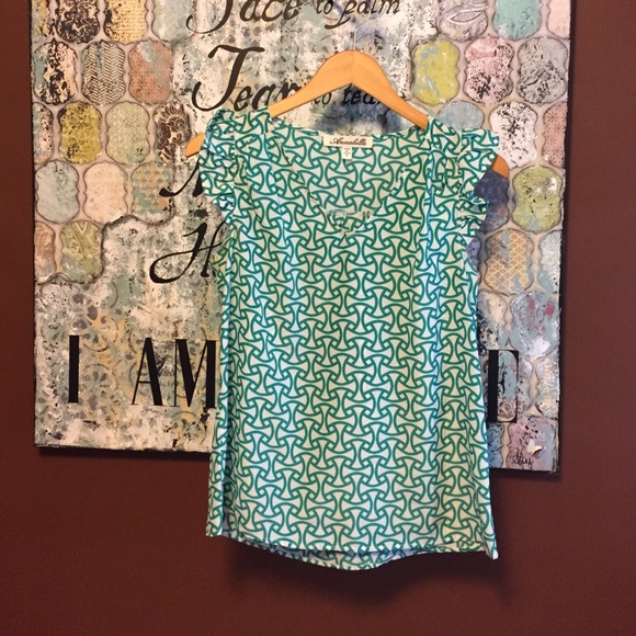 Francesca's Annabella top