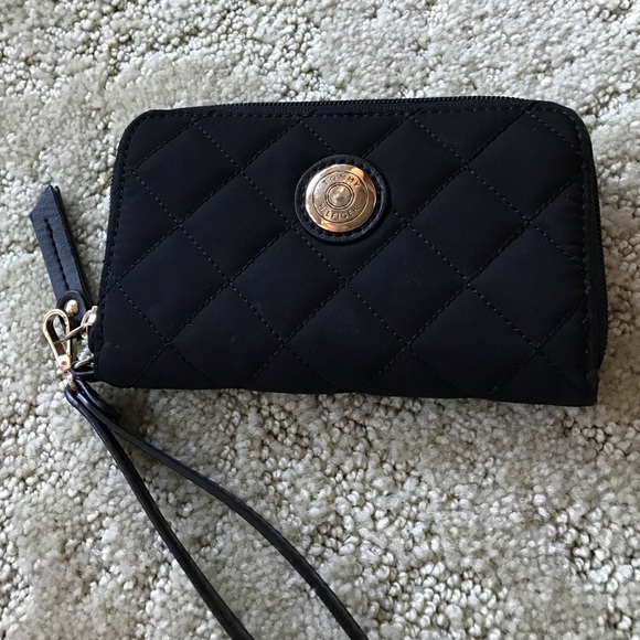 Tommy Hilfiger Wristlet wallet