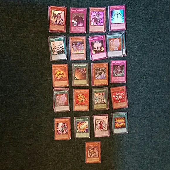 200 random Yu-Gi-Oh card, 10 rare
